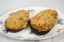 Gevulde aubergine met een krokant korstje uit de oven Gevulde aubergine - melanzane ripiene