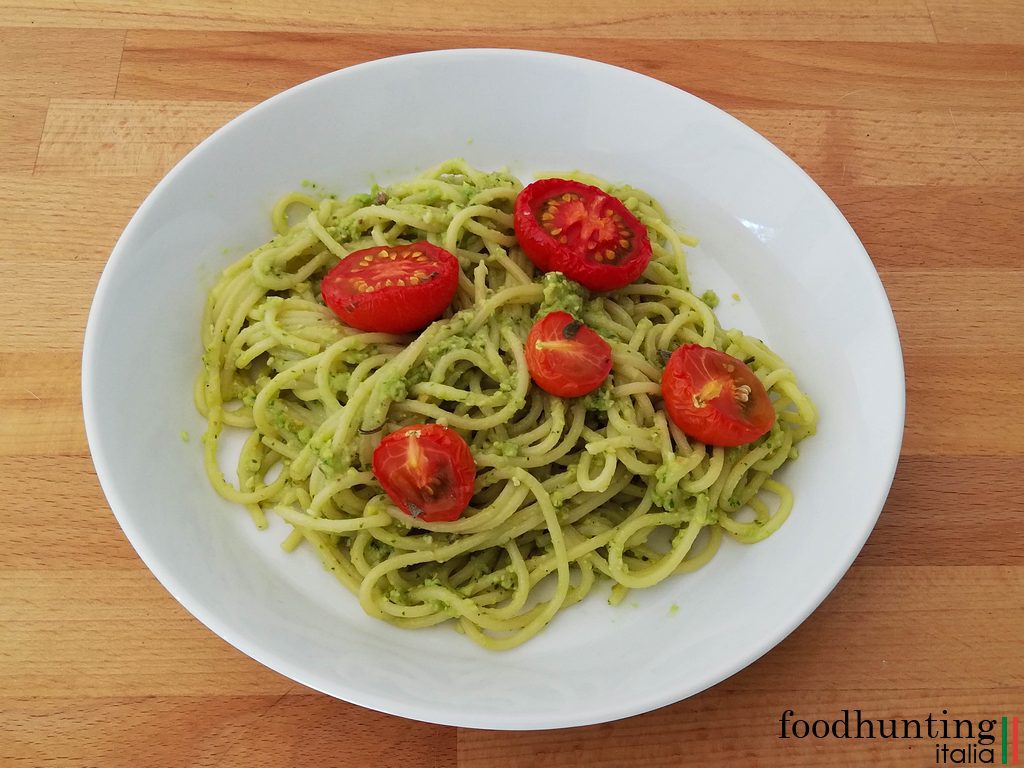 Spaghetti met avocadopesto