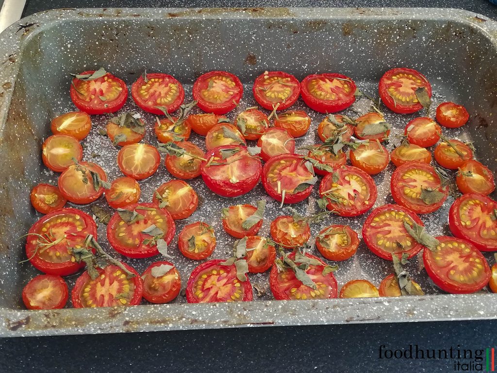 Gedroogde tomaten uit de oven